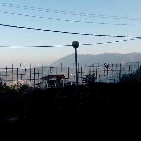 Savoy Hotel Almora Exterior photo